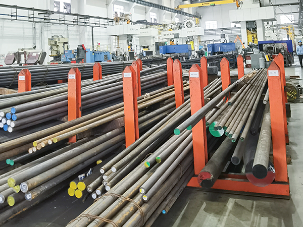 Large-Scale Raw Material Warehouse